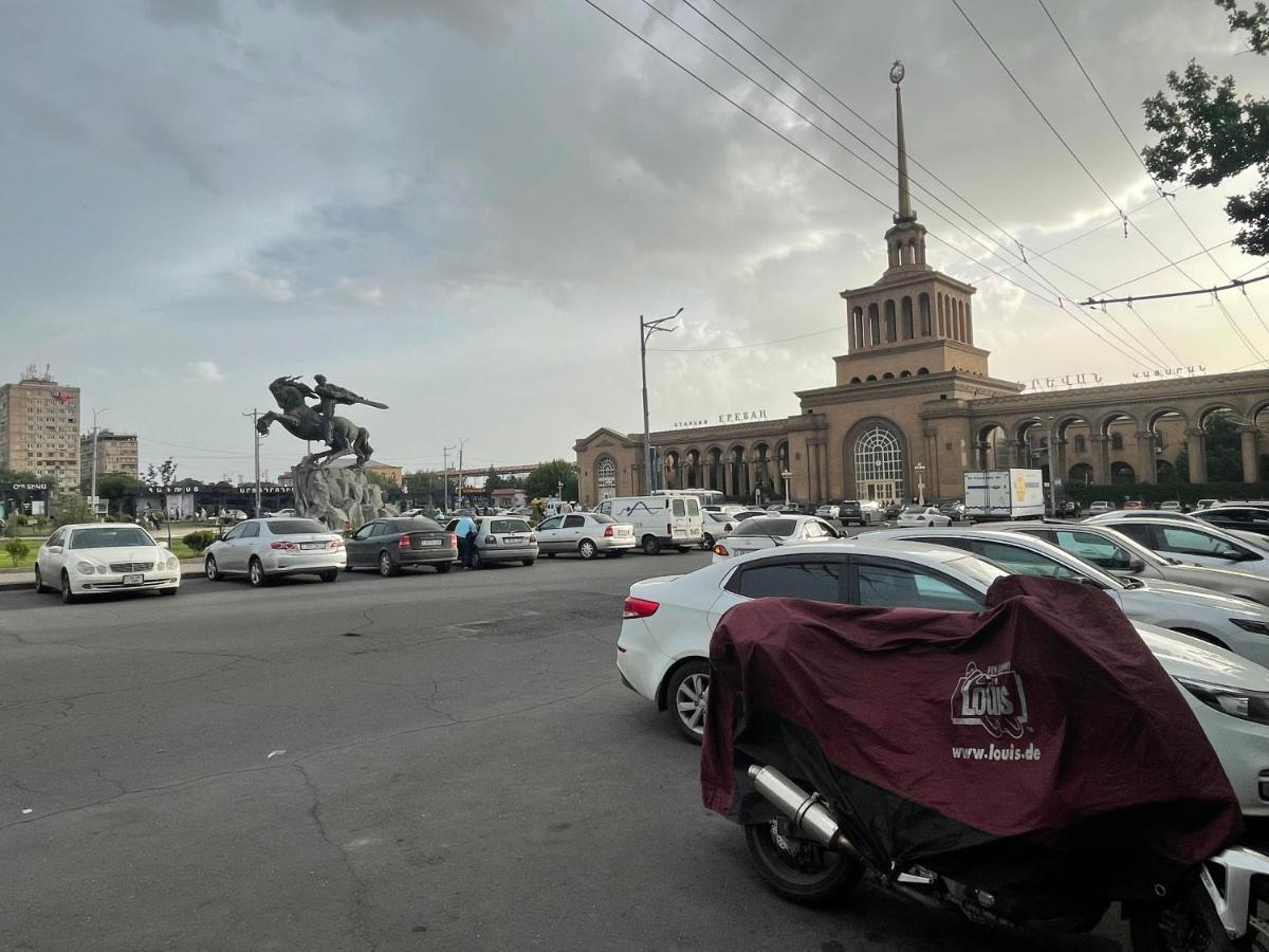 Hotel Old Kayaran Yerevan Exterior photo